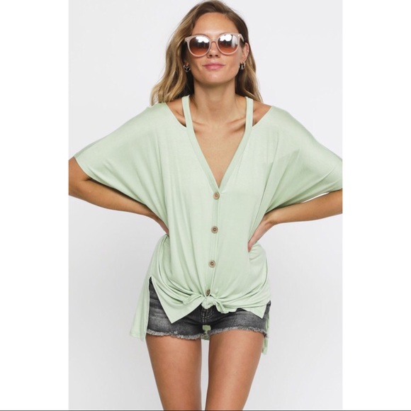 🌺🎉HP🎉5⭐️Oversized Hi-Low Top - Picture 5 of 7